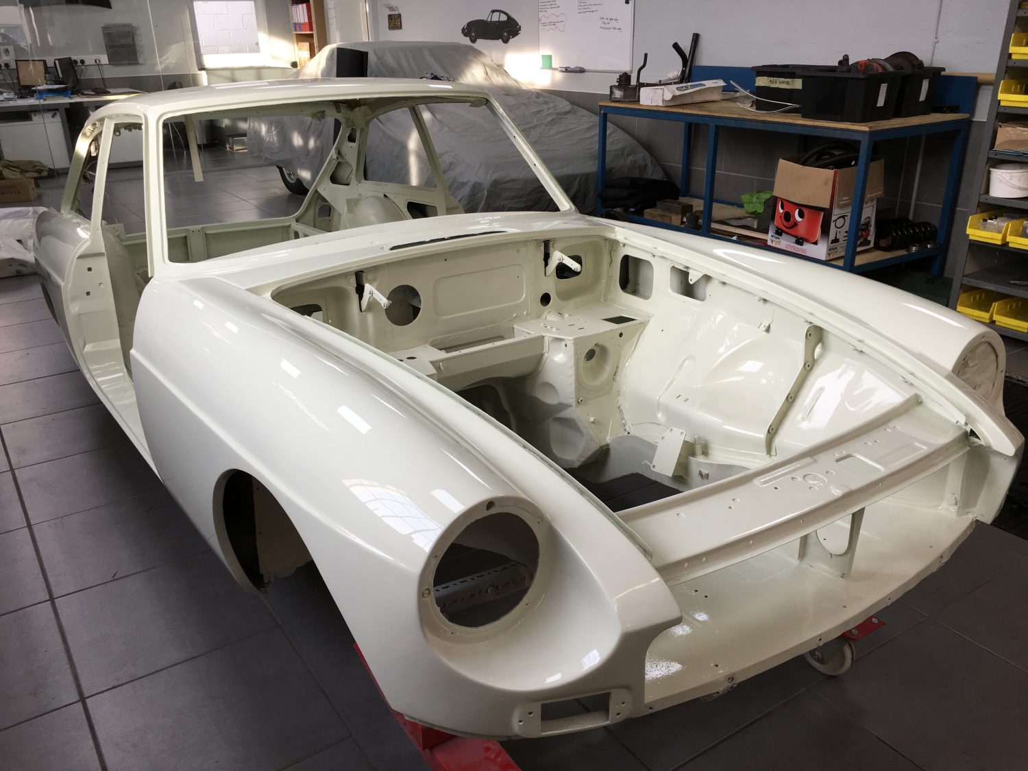 1968 MGBGT Restoration - Snowberry White