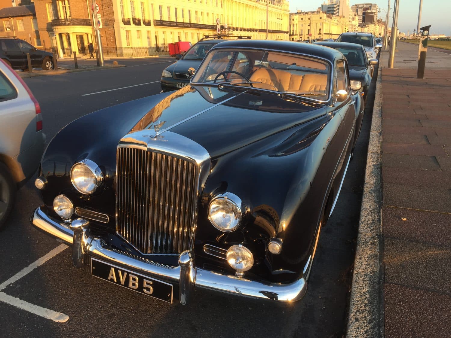 A day out in Brighton Bridge Classic Cars