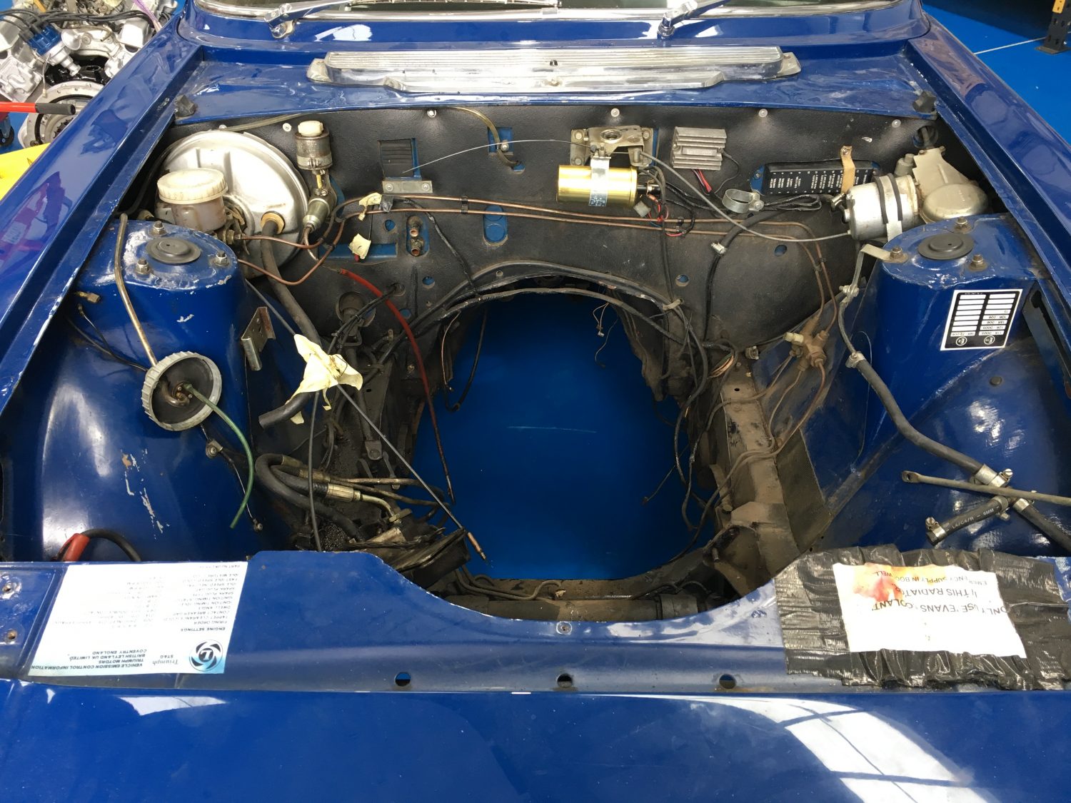 Vehicle Triumph Stag bulkhead insulation pad in Engine bay RHD 910905