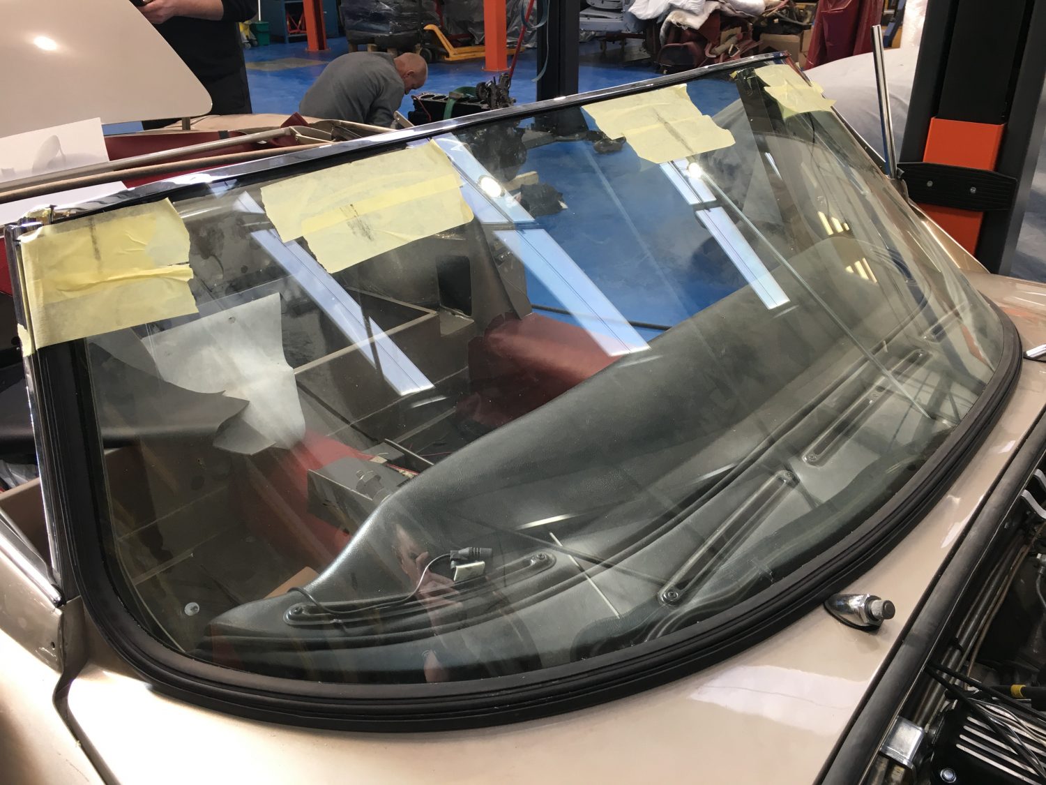 Fitting the V12 EType windscreen Bridge Classic Cars Bridge