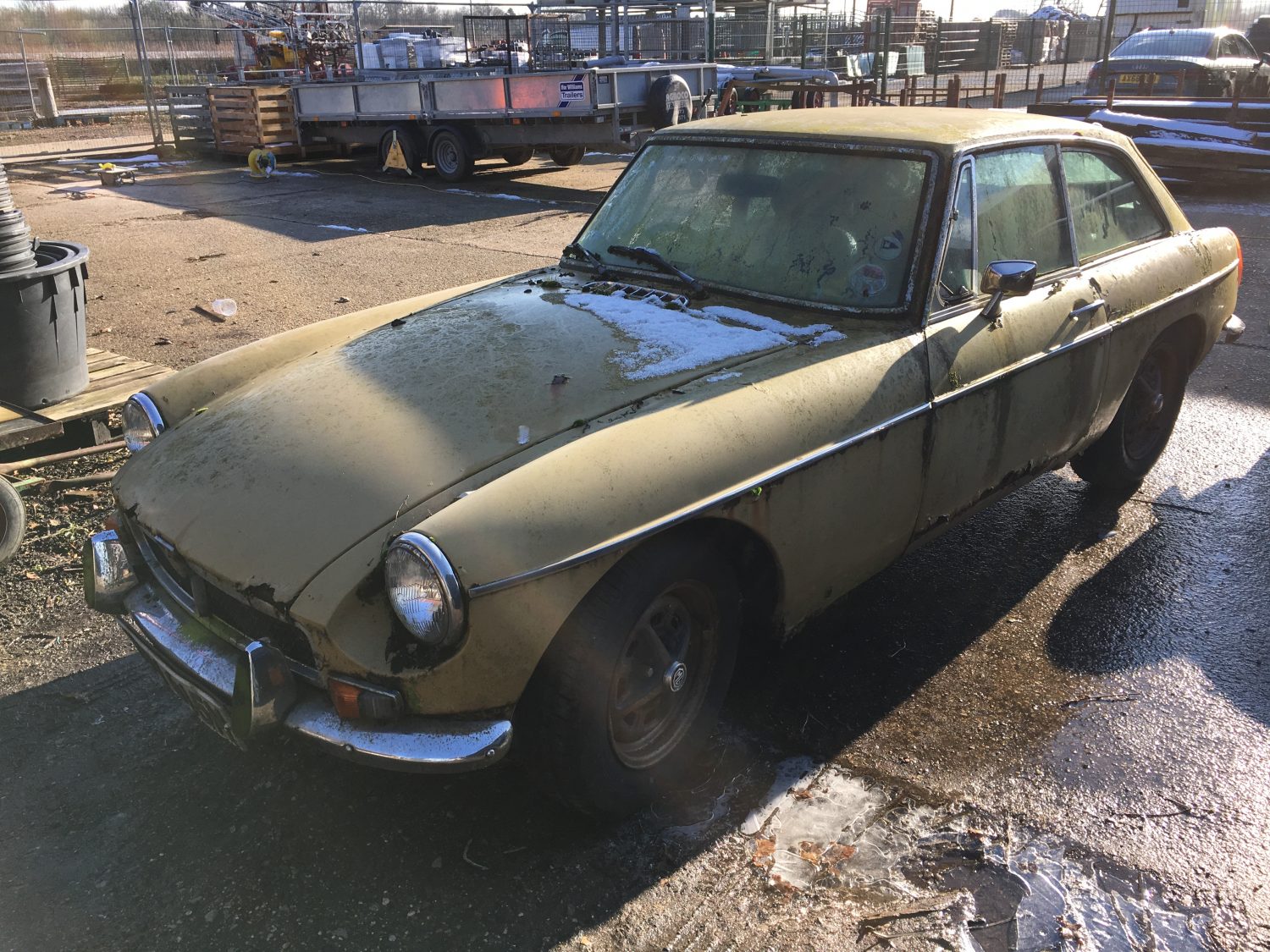 Rescuing an MGBGT from Orford Garage closure Bridge Classic Cars