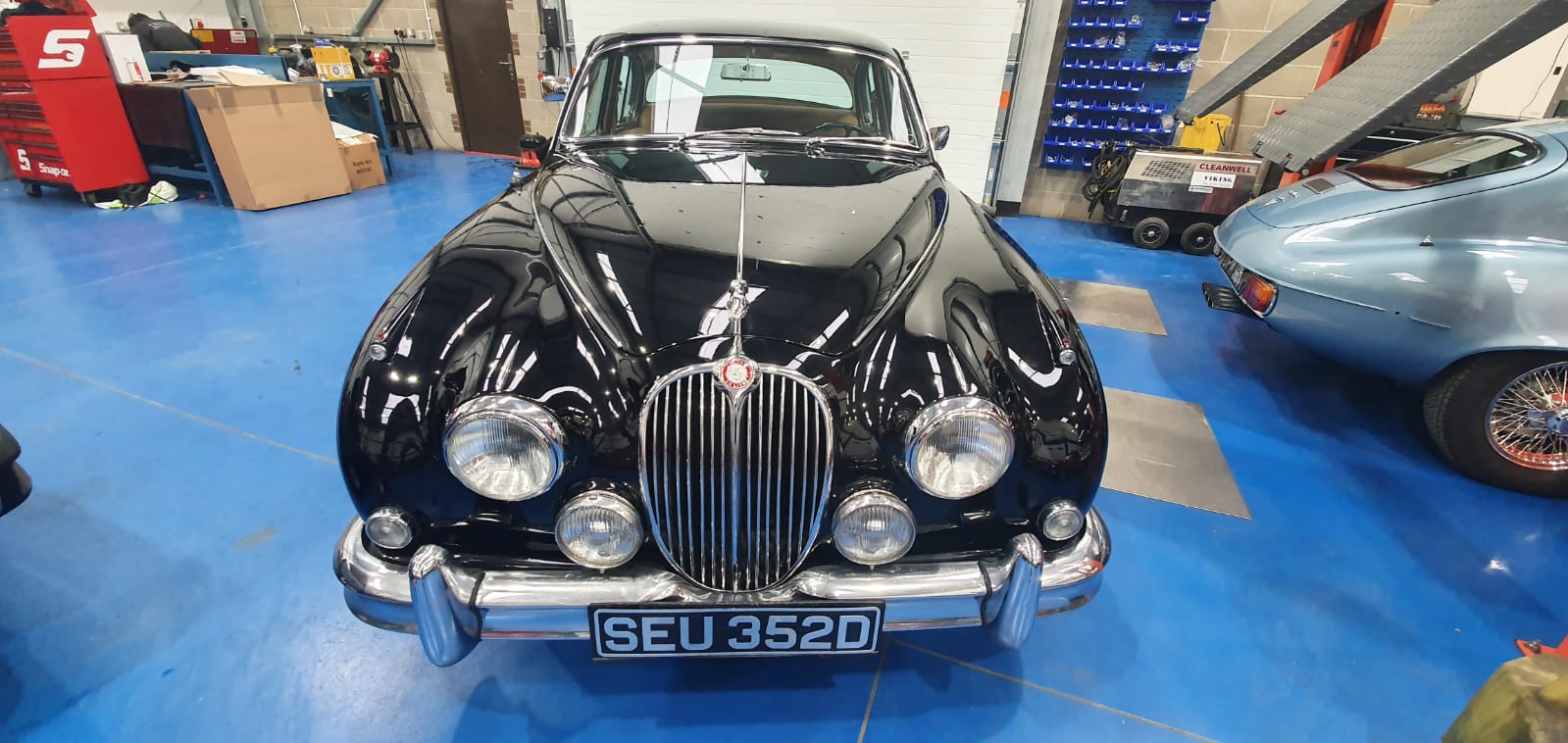 1966 Jaguar MkII 3.8 Final Preparations - Bridge Classic Cars : Bridge