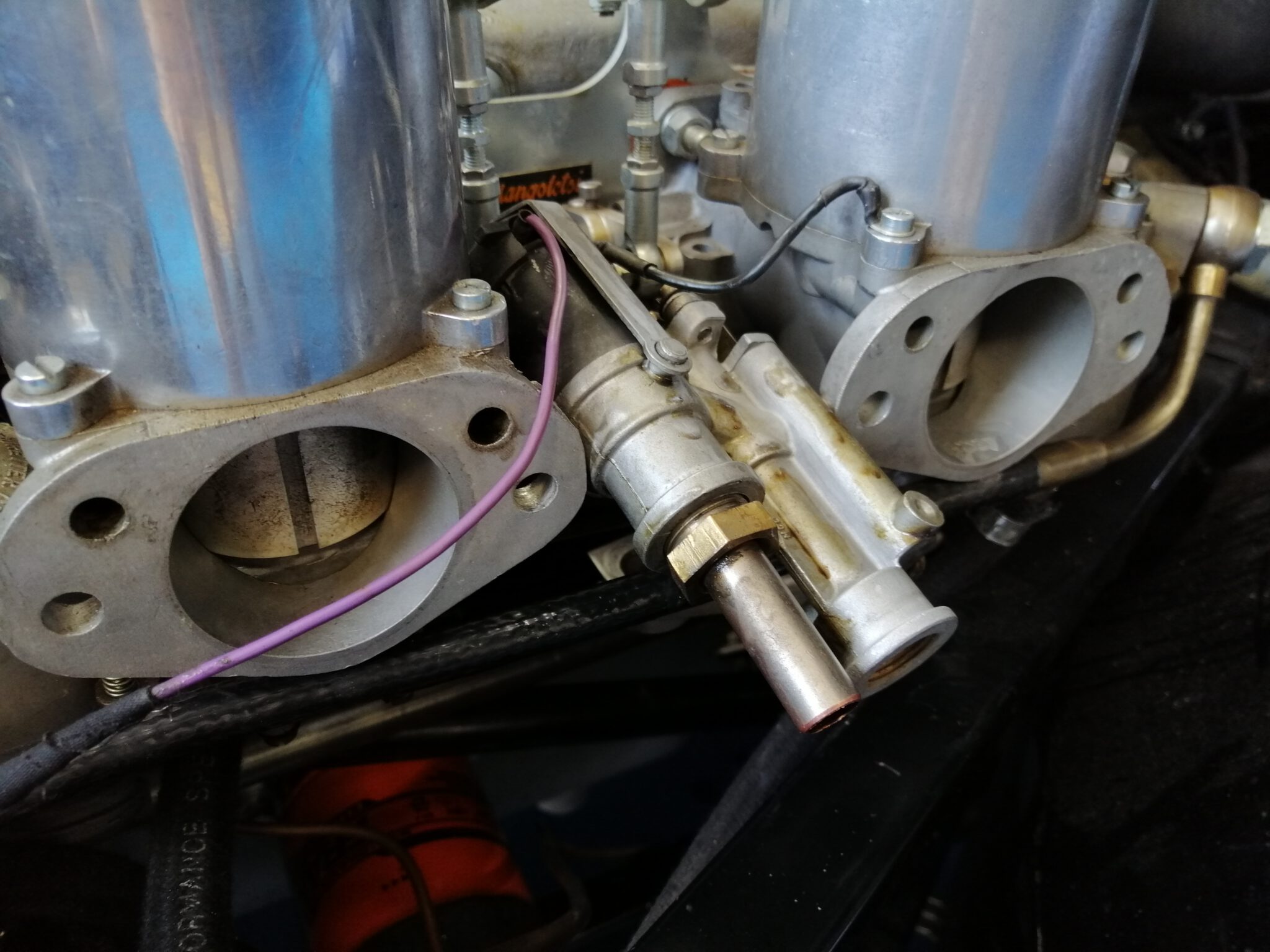 07082020ETypeBlackChokeunitleakingfuelpetefixedbyreplacing