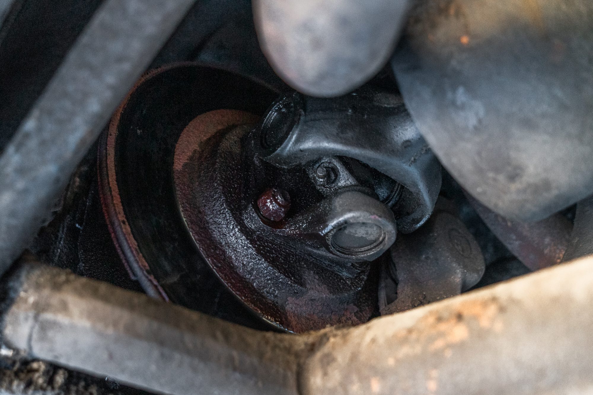 XJS's New Brakes Bridge Classic Cars Bridge Classic Cars